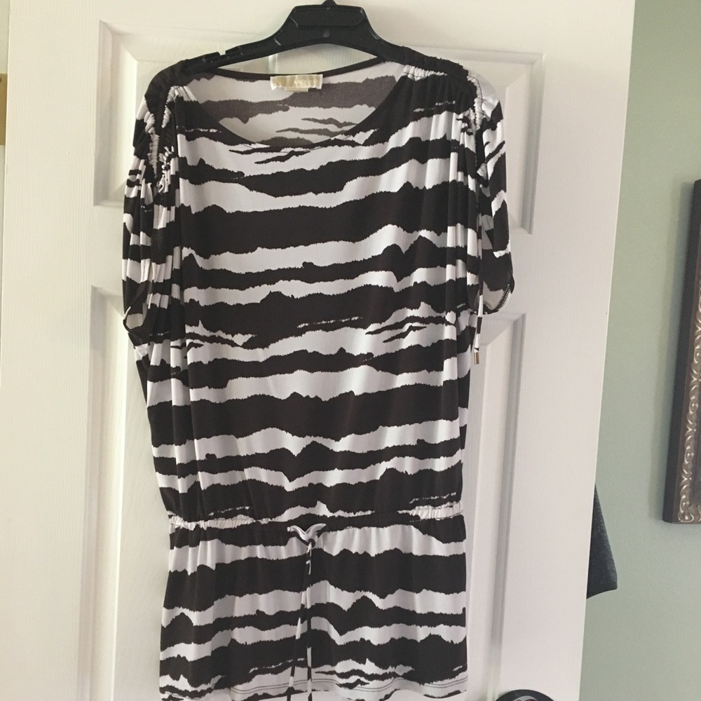 Michael Kors Top size 1X GUC.